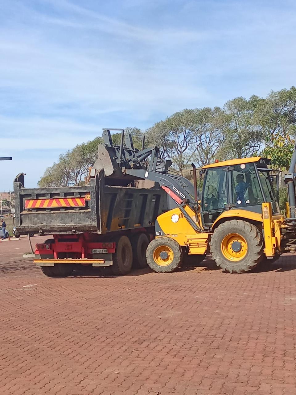 Shitshwane Construction — Municipal Civils — Plant Mobilisation, South Africa